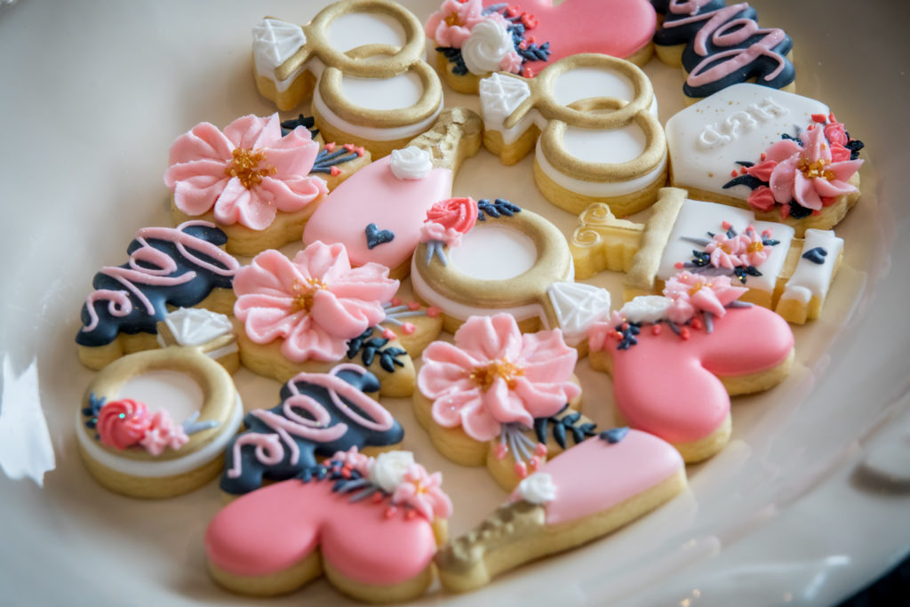 pretty iced biscuits